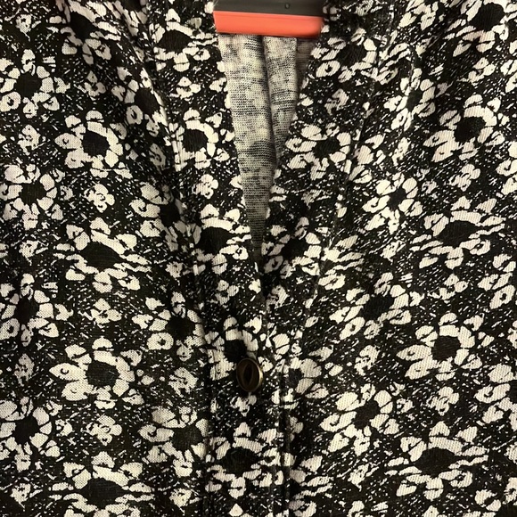 LUCKY BRAND 3/4 sleeve top size L - Picture 3 of 4